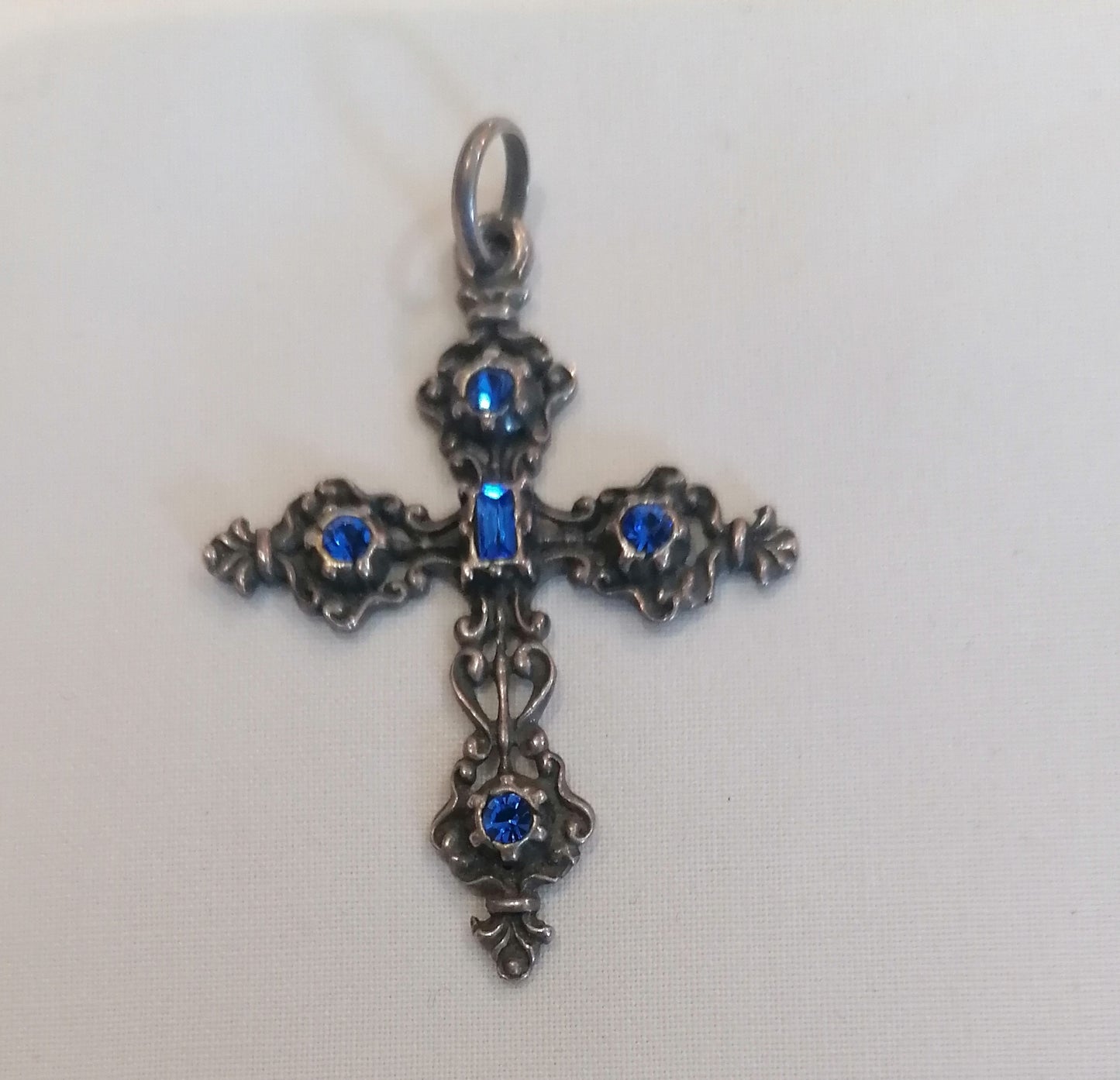 Cruz de Maria – Fé, Proteção e Equilíbrio