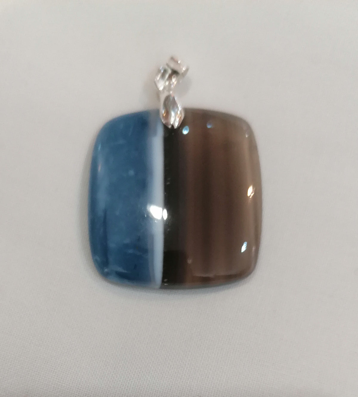 Pendente de pedra natural Opala Azul lapidada