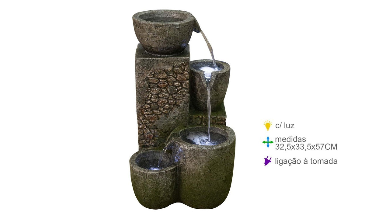 Fonte de água decorativa em cascata com iluminação LED