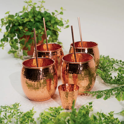 "Kit artesanal de 9 peças de Moscow Mule em cobre puro martelado: canecas, palhinhas e copo de shot, acabamento brilhante.