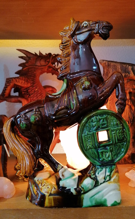 Cavalo com Moeda auspiciosa