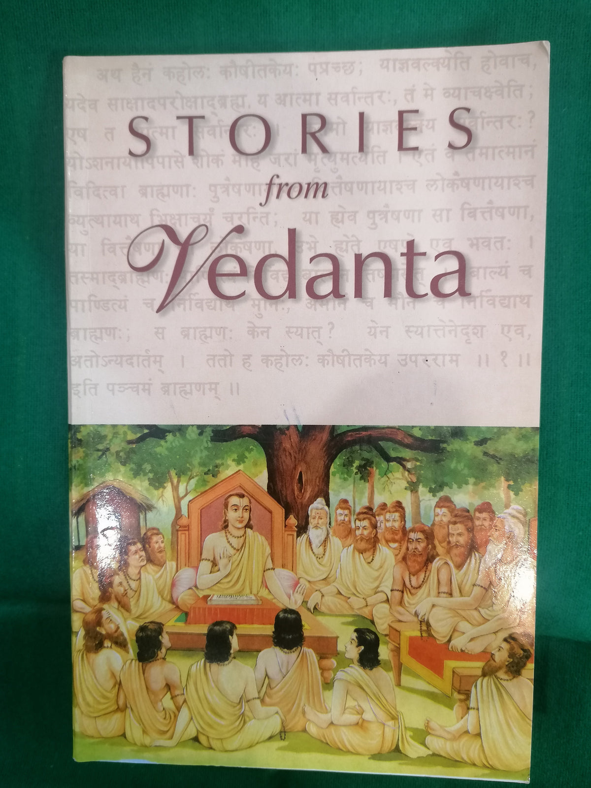 Capa do livro Stories from Vedanta com ilustrações tradicionais da filosofia védica indiana.
