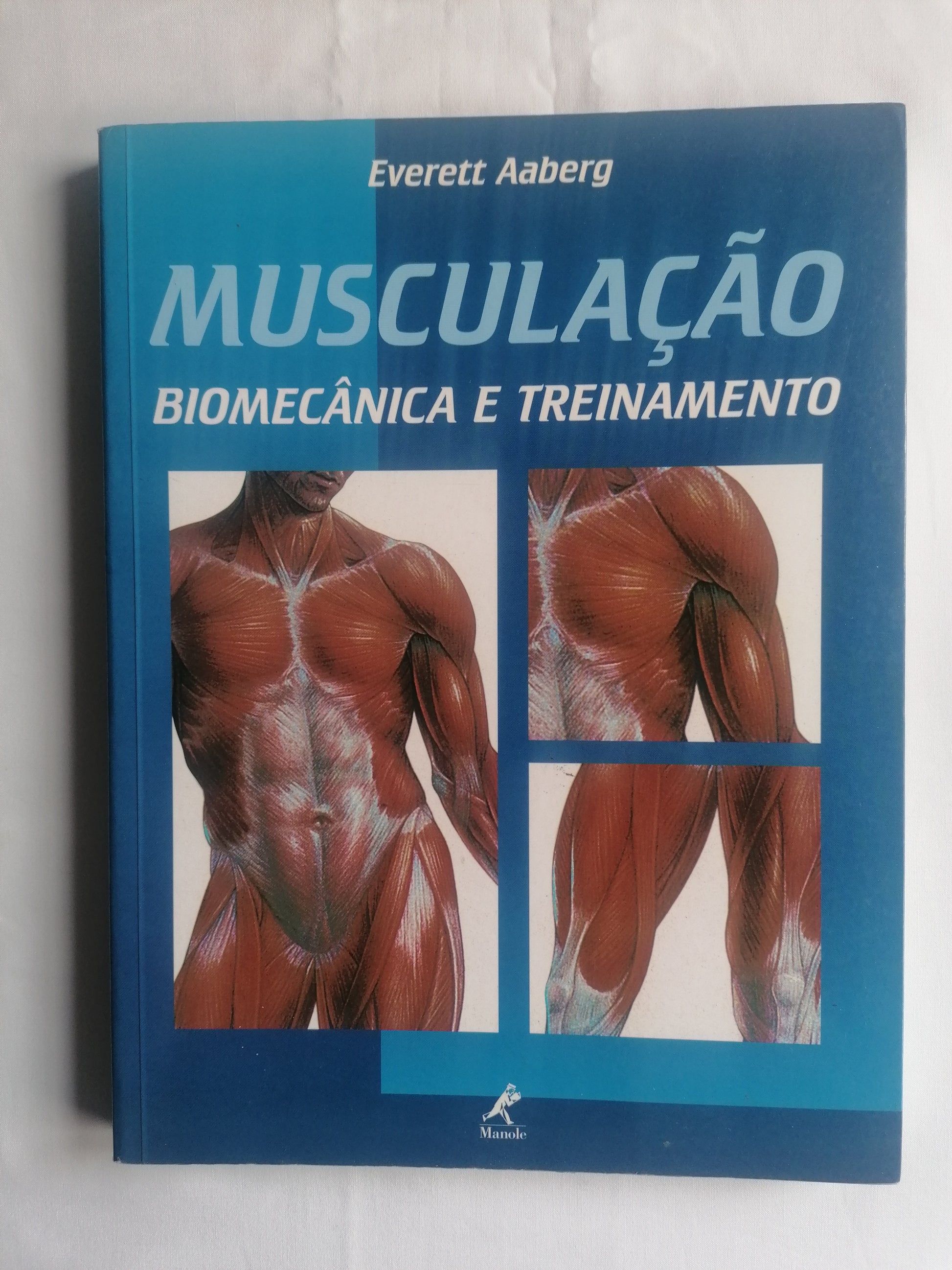 Livro técnico de Everett Aaberg sobre biomecânica e exercícios de musculação, capa profissional.