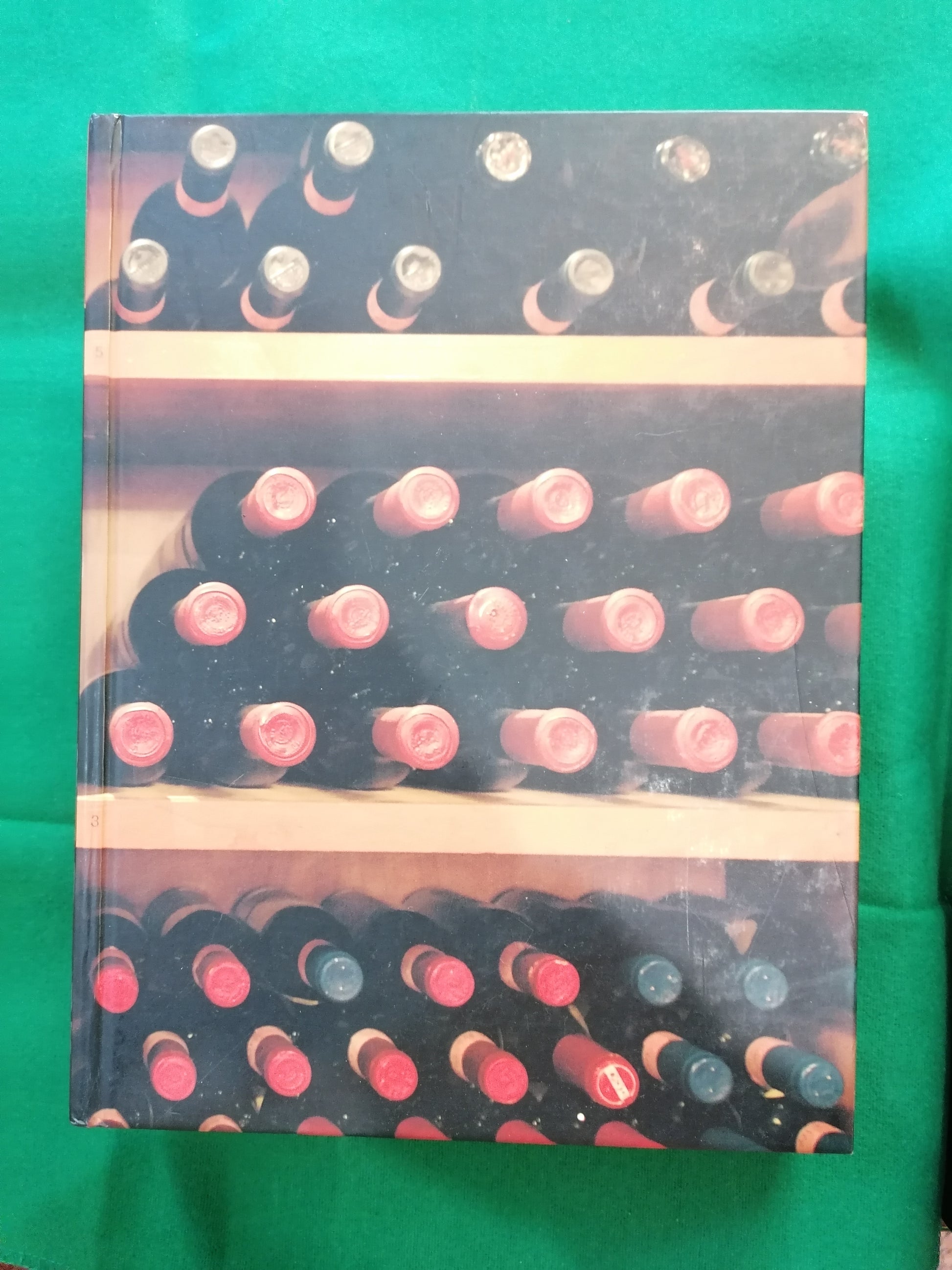 Capa do guia de harmonização de Andrew Dornenburg e Karen Page, focado em combinação de vinhos e comida.