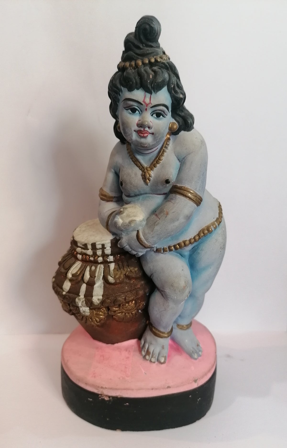 Estátua Krishna de Resina Pintada à Mão