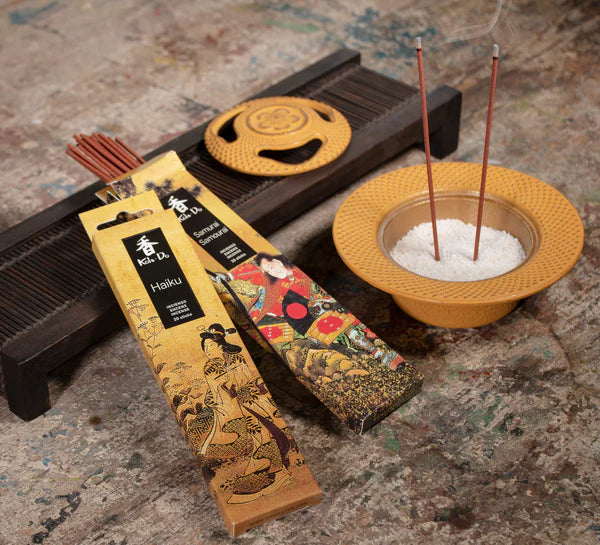 Queimador de Incenso Sakura amarelo