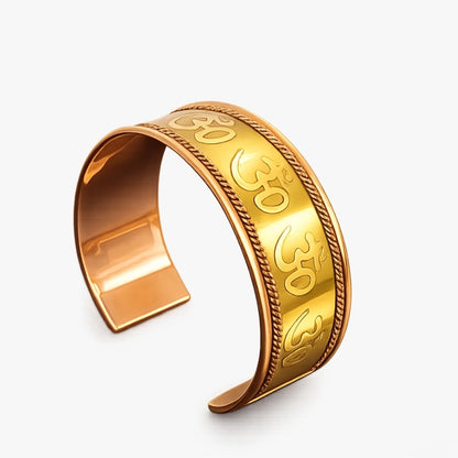 Braçadeira Om em Cobre e Latão – Pulseira Espiritual de Proteção e Energia
