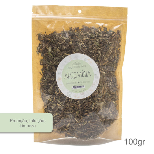 Saco de artemísia seca natural  100g para rituais esotéricos de defumação e sonhos lúcidos sobre fundo místico.