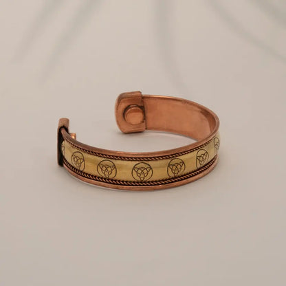 Pulseira de Cobre com Triquetra e 2 Ímanes | Pulseira Magnética Espiritual