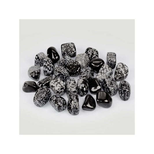 Pedra Obsidiana Nevada rolada preta com manchas brancas em forma de flocos de neve - Cristal para proteção e equilíbrio de chakras.